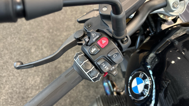 24MY BMW R12 Ninet
